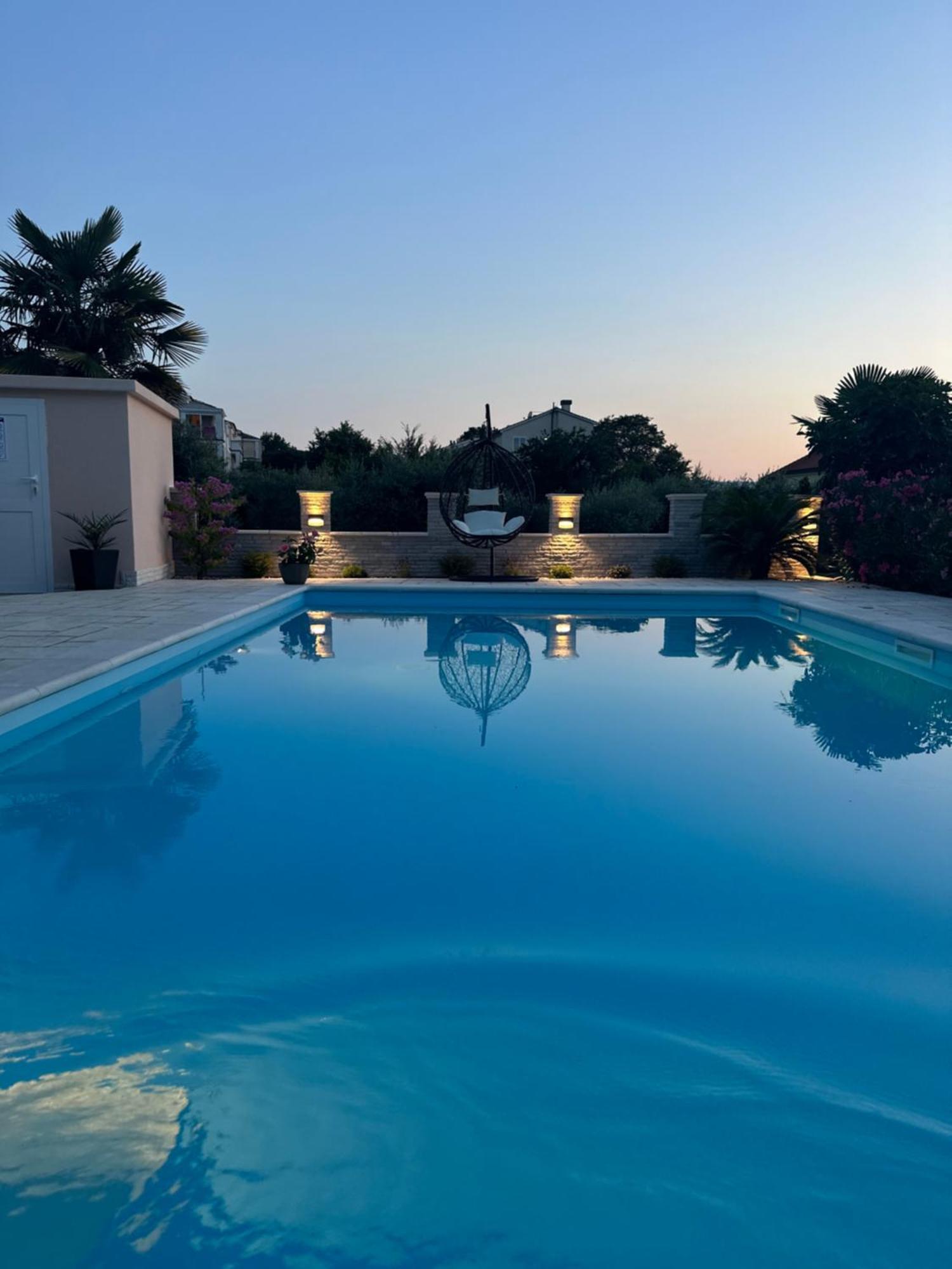 Holiday House Serenity Малинска Екстериор снимка