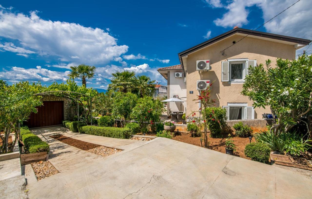 Holiday House Serenity Малинска Екстериор снимка