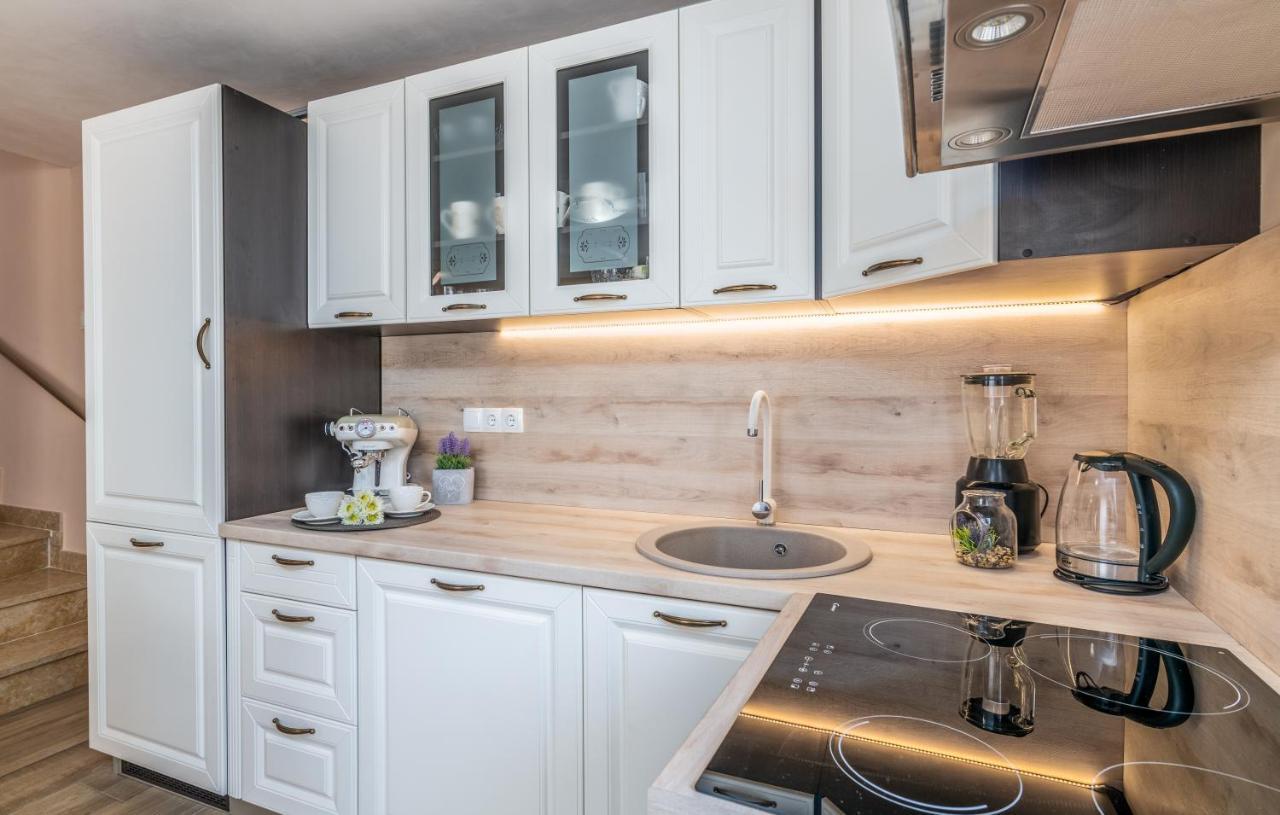 Holiday House Serenity Малинска Екстериор снимка