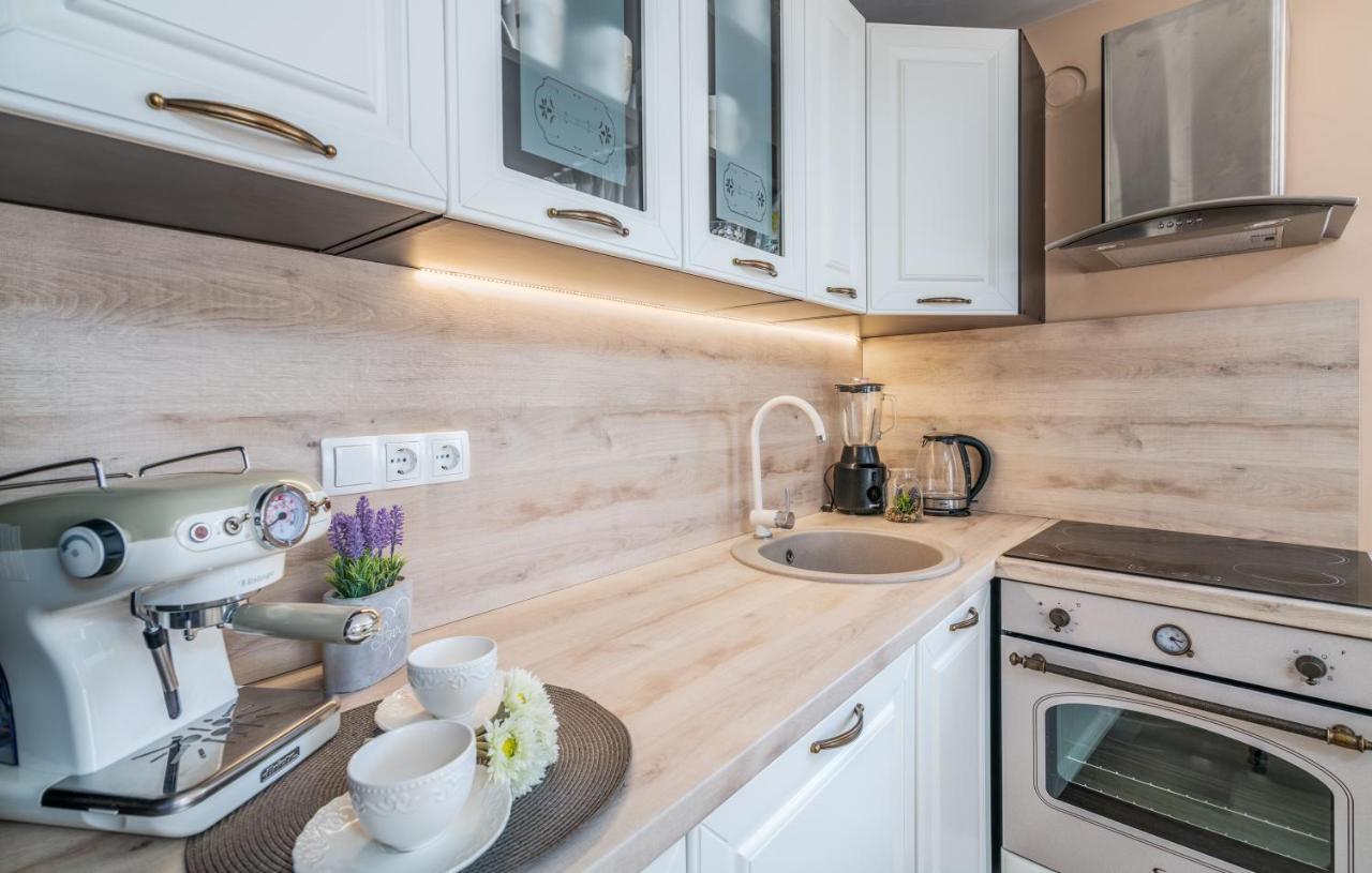 Holiday House Serenity Малинска Екстериор снимка