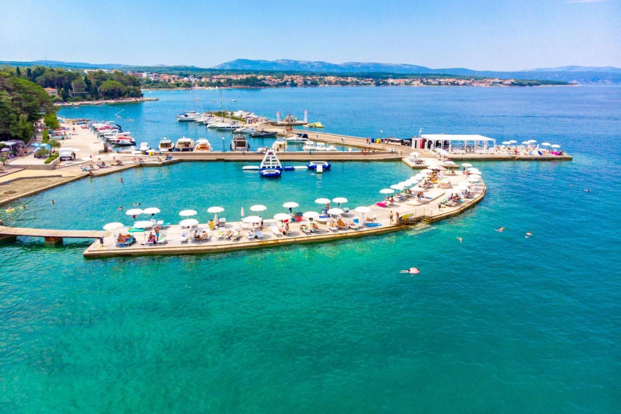 Holiday House Serenity Малинска Екстериор снимка